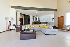 Agave House Pool and BBQ