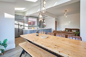 Host Stay Peasholm Place