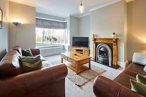 Host Stay Peasholm Place