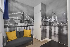 Host Stay Secret Garden