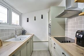 Host Stay Secret Garden