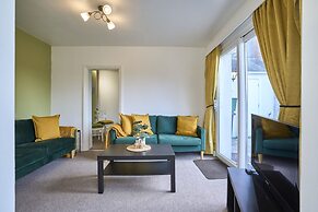 Host Stay Secret Garden