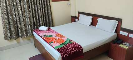 Goroomgo Noopur Premium Puri