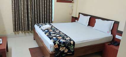 Goroomgo Noopur Premium Puri