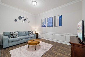 4816 Cayview Avenue #407