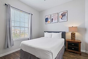 4816 Cayview Avenue #407