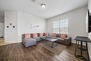 4816 Cayview Avenue #407