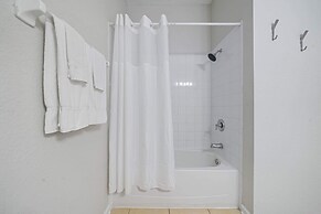 4816 Cayview Avenue #407