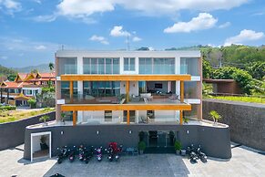 Luxury 2BR Apartment in Bluepoint 82