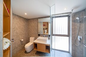 Luxury 2BR Apartment in Bluepoint 82