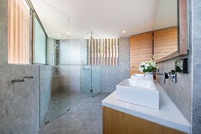 Luxury 2BR Apartment in Bluepoint 82