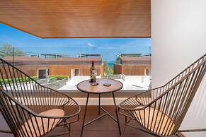 Luxury 2BR Apartment in Bluepoint 82