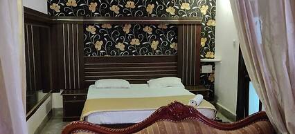 Goroomgo The Royal Puri