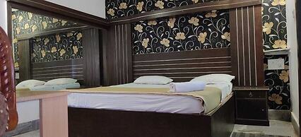 Goroomgo The Royal Puri