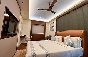 The Long D Hotel and Banquet