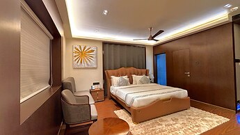 The Long D Hotel and Banquet