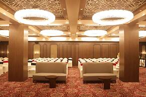 The Long D Hotel and Banquet