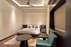 The Long D Hotel and Banquet