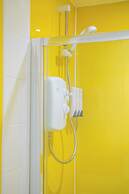 Sheffield City Apartment - Modern & Cozy