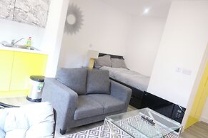 Sheffield City Apartment Retreat