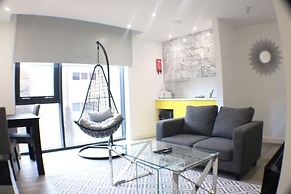 Sheffield City Apartment Retreat