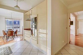 Escape Eiffel Unique 2bdr With Amazing View to Eiffel Tower