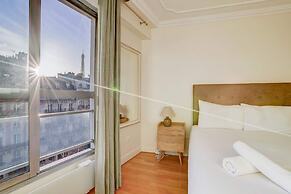 Escape Eiffel Unique 2bdr With Amazing View to Eiffel Tower