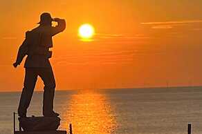 Beach & Dreamland Nearby -pet Friendly & Garden