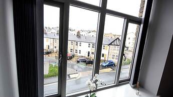 Stayzo Self Catering Accommodation 3 -bradford UK