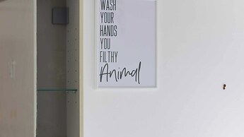 Stayzo House Accommodation - Coventry Free Parking