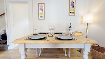 Stayzo Westminster Stylish House Accommodation