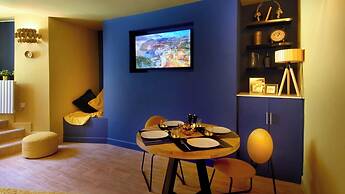 Knightstone Apartment