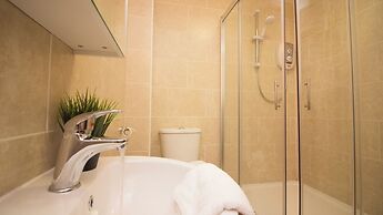 Stayzo Stylish Accommodation in Southampton 10