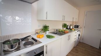 Stayzo Stylish Accommodation in Southampton 10