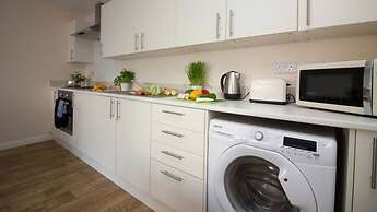 Stayzo Stylish Accommodation in Southampton 10