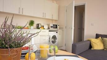 Stayzo Stylish Accommodation in Southampton 10