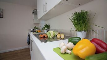 Stayzo Stylish Accommodation in Southampton 10