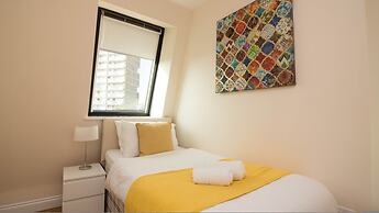 Stayzo Serviced Accommodation 16 Premier Lodge