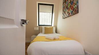 Stayzo Serviced Accommodation 16 Premier Lodge