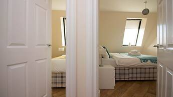 Stayzo Serviced Accommodation 16 Premier Lodge