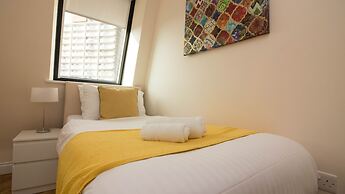 Stayzo Serviced Accommodation 16 Premier Lodge