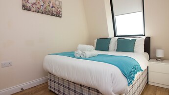 Stayzo Premiere Serviced Accommodation - 17