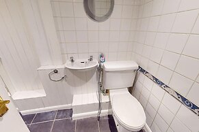 Parlaunt House - 3 Bedroom With Free Parking