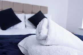 Tranquil Riverside Retreat in Norwich