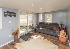 Amazing Hiking Cozy Home Close to Mountns Fireplace