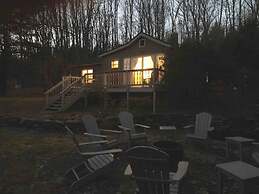 Back House Twin Cabin Ii-hot Tub Fireplace Hiking Retreat