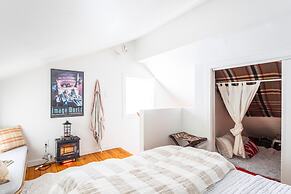 The Hideout Catskills Cottage