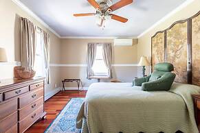 Private Pond Cozy Home Enjoy