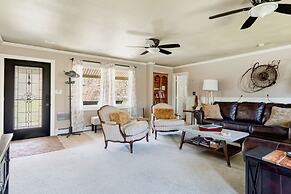 Private Pond Cozy Home Enjoy