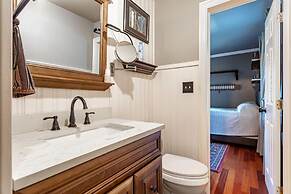 Private Pond Cozy Home Enjoy